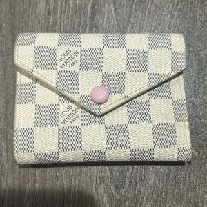 “Louis Vuitton” Wallet